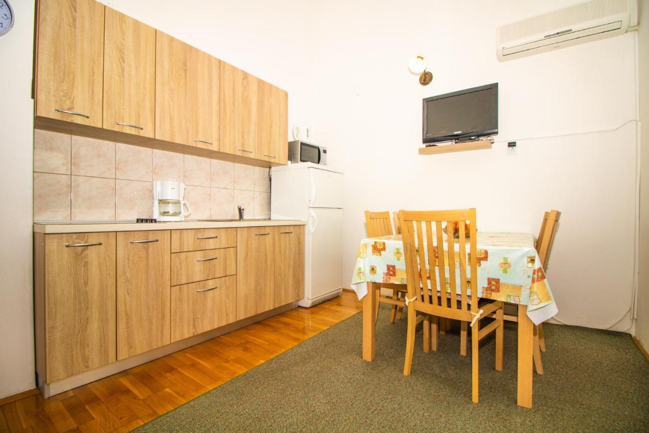 Renata Apartment With A View Башка Екстер'єр фото