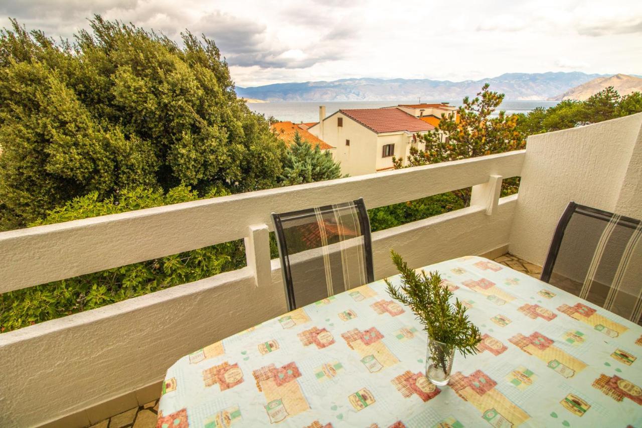 Renata Apartment With A View Башка Екстер'єр фото
