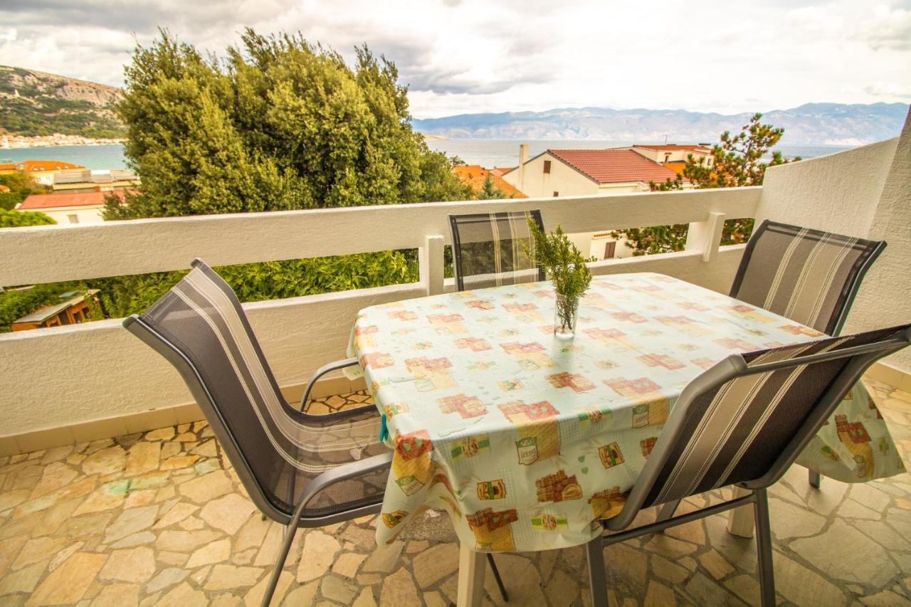 Renata Apartment With A View Башка Екстер'єр фото